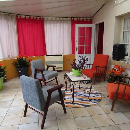 Chambre D'Hotes Mansardee Saint-Ouen-les-Vignes Luaran gambar